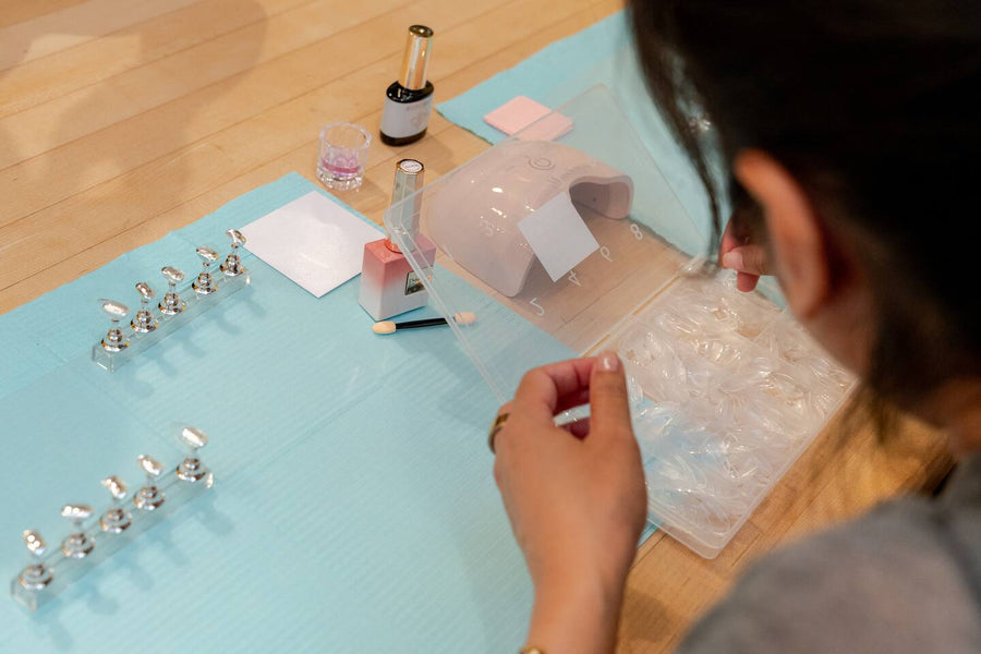 Choose your nail shape and size
