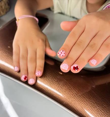 Little Artists’ Nail Party